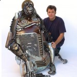 Arte em Sucata: Esculturas com material de carro velho