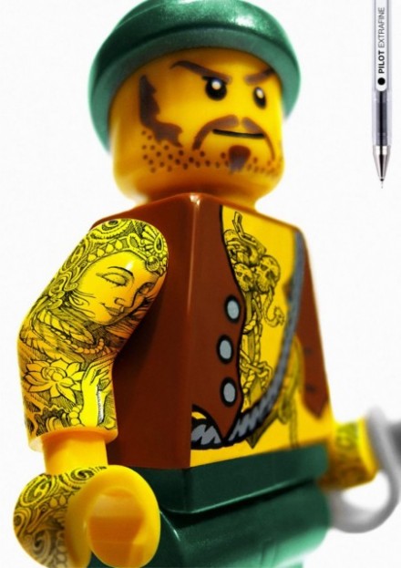 Legos Tatuados: caneta extra fina
