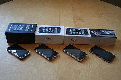 iphone-family-iphone-4-iphone-3gs-iphone-3g-iphone2g