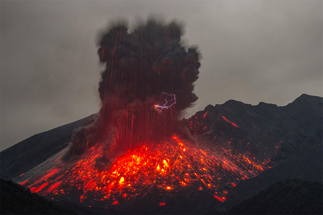 Fotos incríveis mostram vulcão em erupção 1x1.trans Fotos de Vulcão (5)