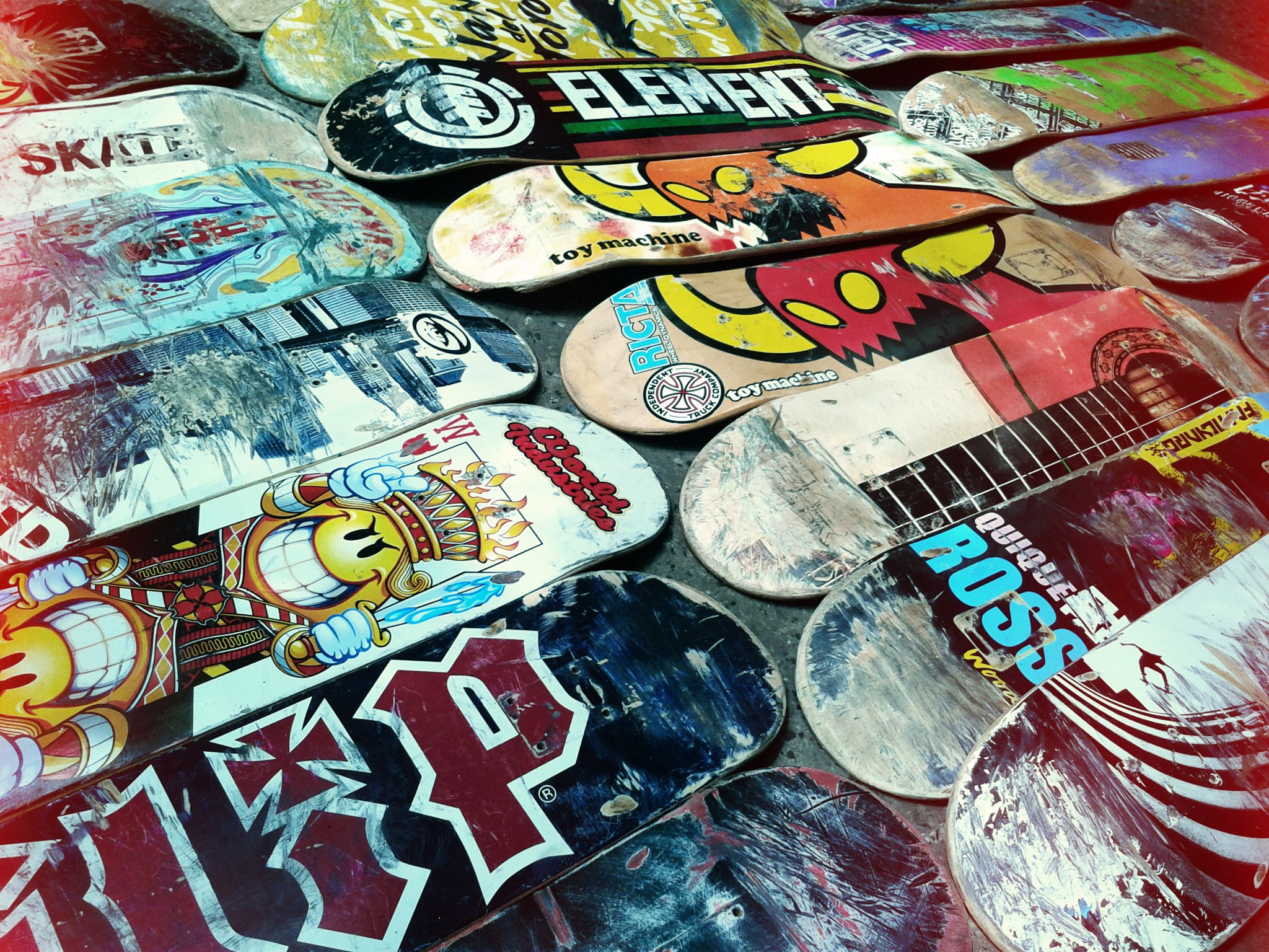 Guitarra com shape de skate (8)