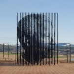Incrível escultura homenageia Nelson Mandela em local onde foi preso pelo Apartheid