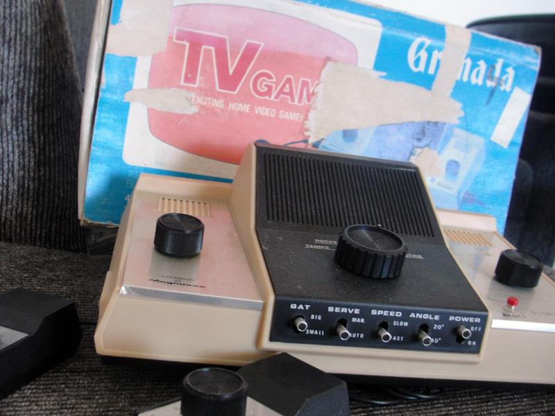 Videogame antigo - MagnaVox Granada - 1977