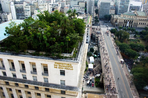 Vista da prefeitura de cima do oton