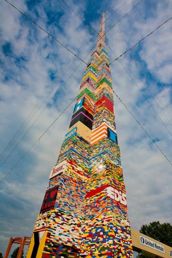 maior torre de lego do mundo
