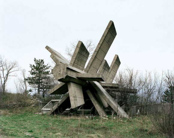 Monumentos esquecidos na Iugoslávia (22) - Knin