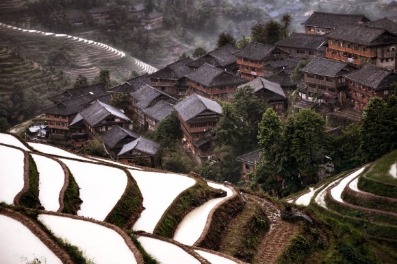 (3) Vilarejo nas montanhas da China