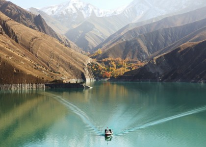 Fotos e Mapa do Magnífico Lago onde fica a barragem de Amir Kabir no Iran
